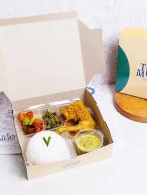 Nasi Box Ayam Goreng